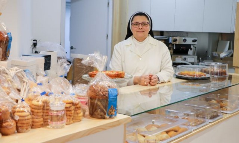 Franciscan nuns selling confectionary in the centre of Murcia at Obrador Convento de San Antonio