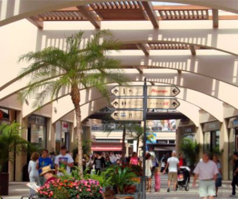 Zenia Boulevard Centro Comercial: What to do at La Zenia shopping centre in Orihuela Costa, Alicante