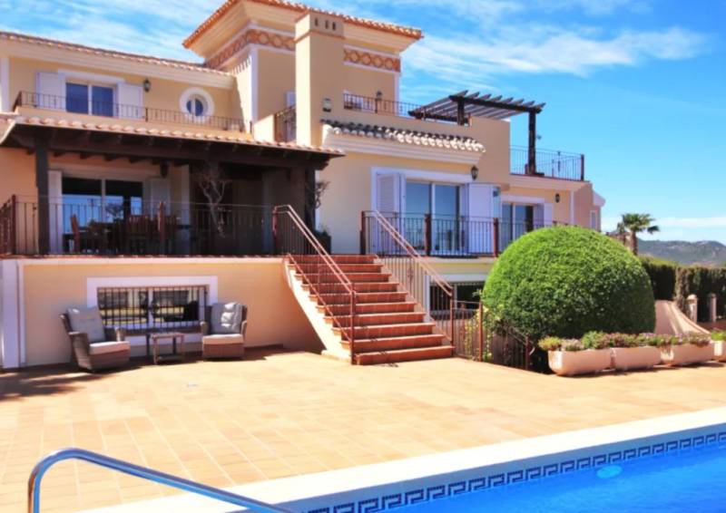 Buy & sell property at the award-winning La Manga Club golf resort in Spain