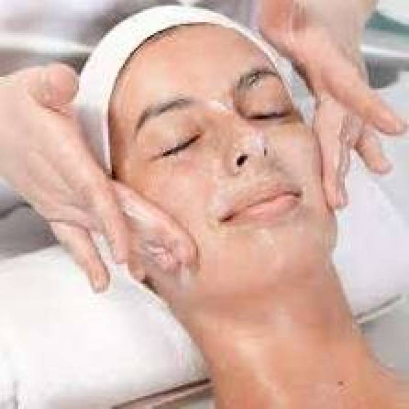 Revive your skin this autumn with an Oxygen Bubble Facial at The Salon Camposol