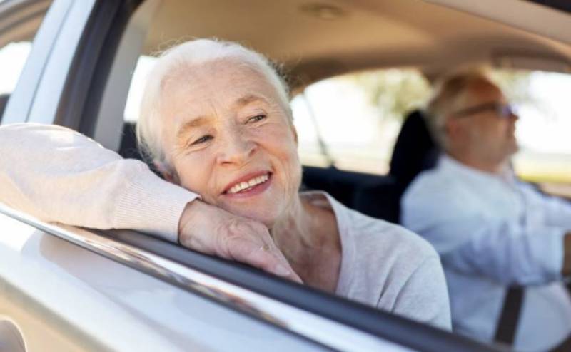 El Corte Inglés rivals Imserso with budget holidays for pensioners