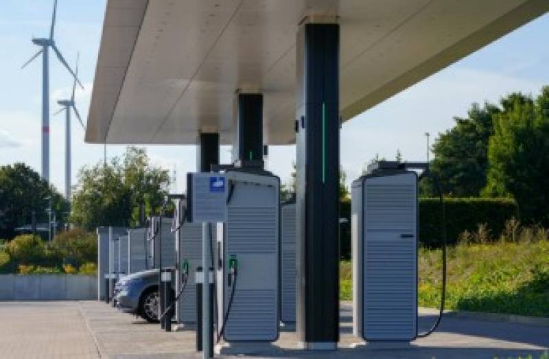 Murcia steps up its green drive with 1,200 EV chargers and the region's first all-electric bus